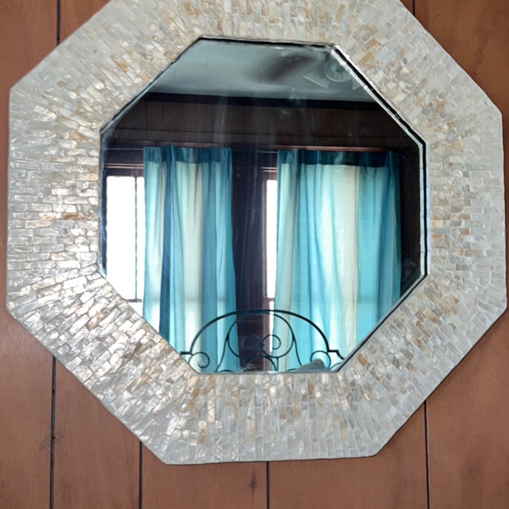 Octangular She’ll Wall Mirror - Picture 3 of 3